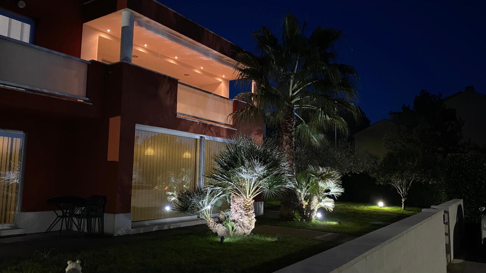 Ivni Apartmani Novigrad  Exterior photo