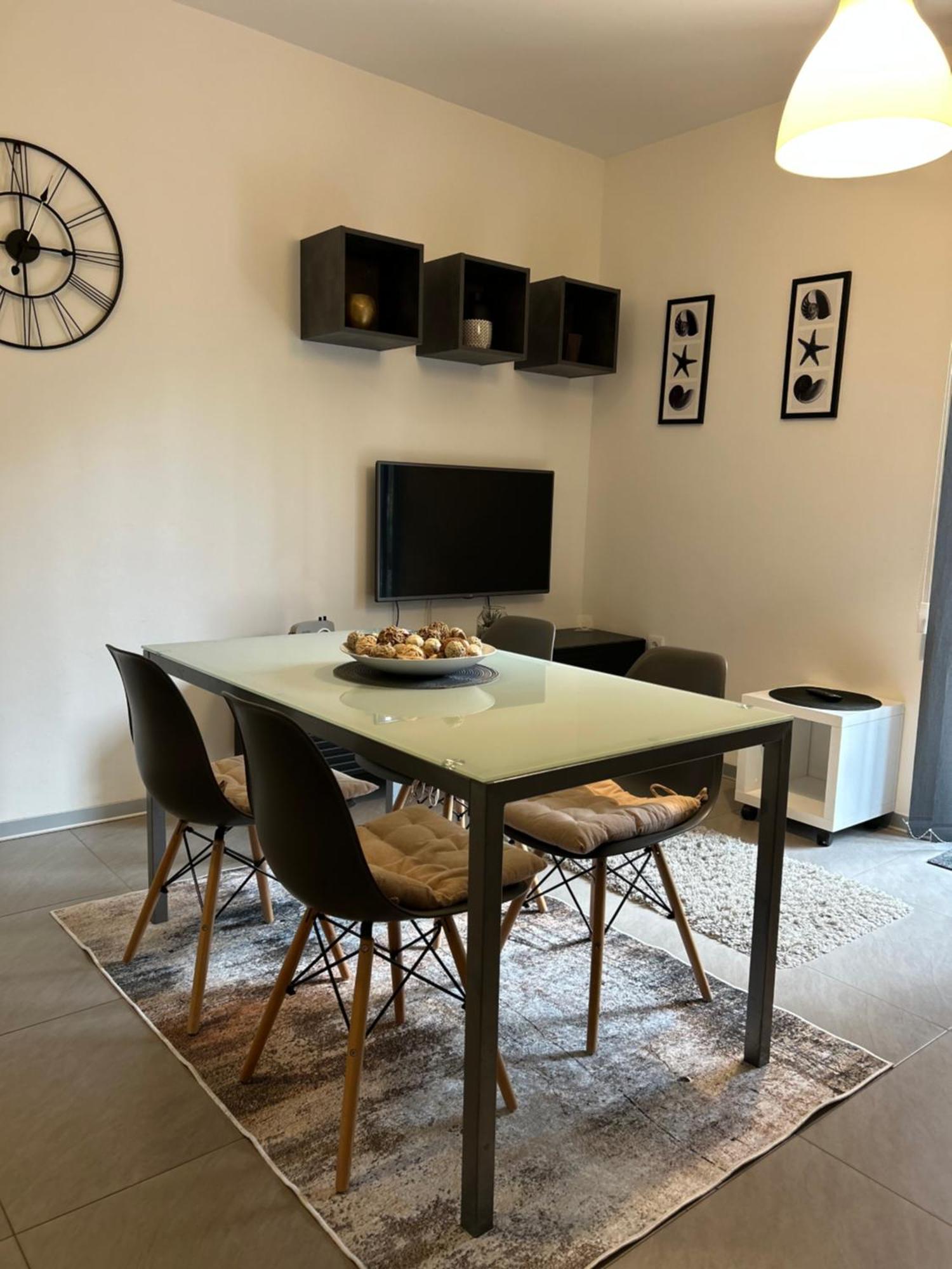 Ivni Apartmani Novigrad  Exterior photo