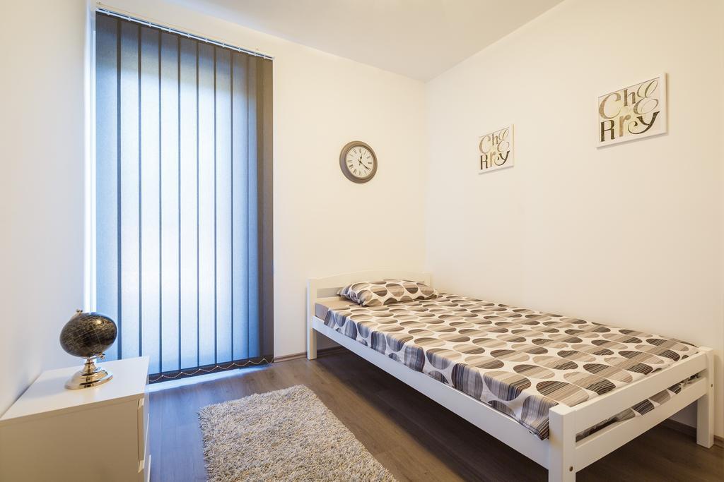 Ivni Apartmani Novigrad  Room photo