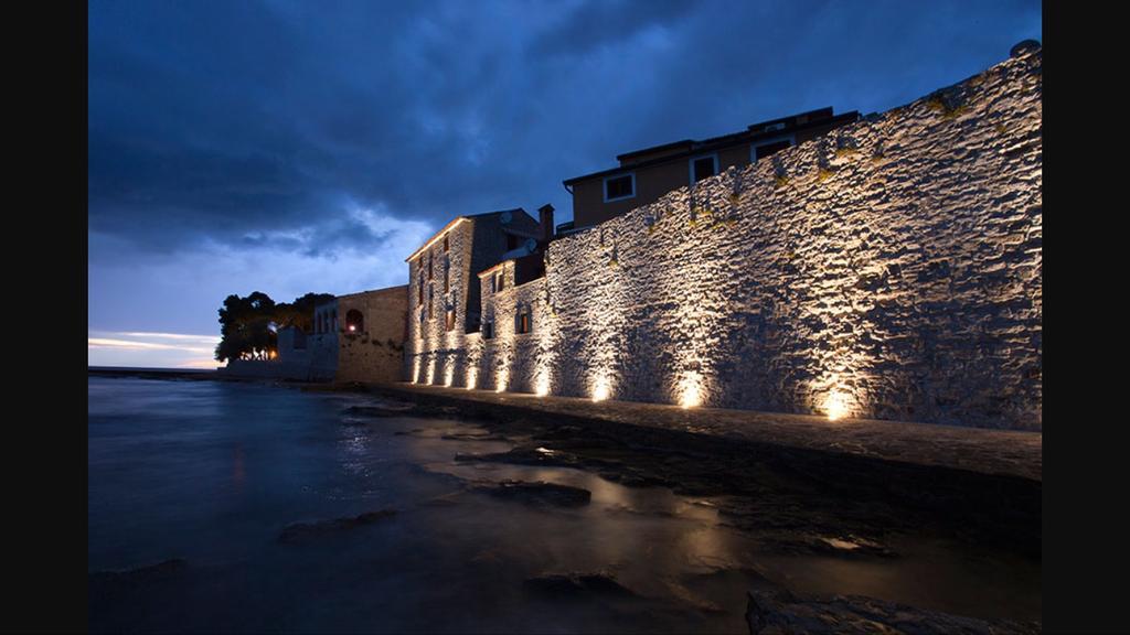 Ivni Apartmani Novigrad  Exterior photo